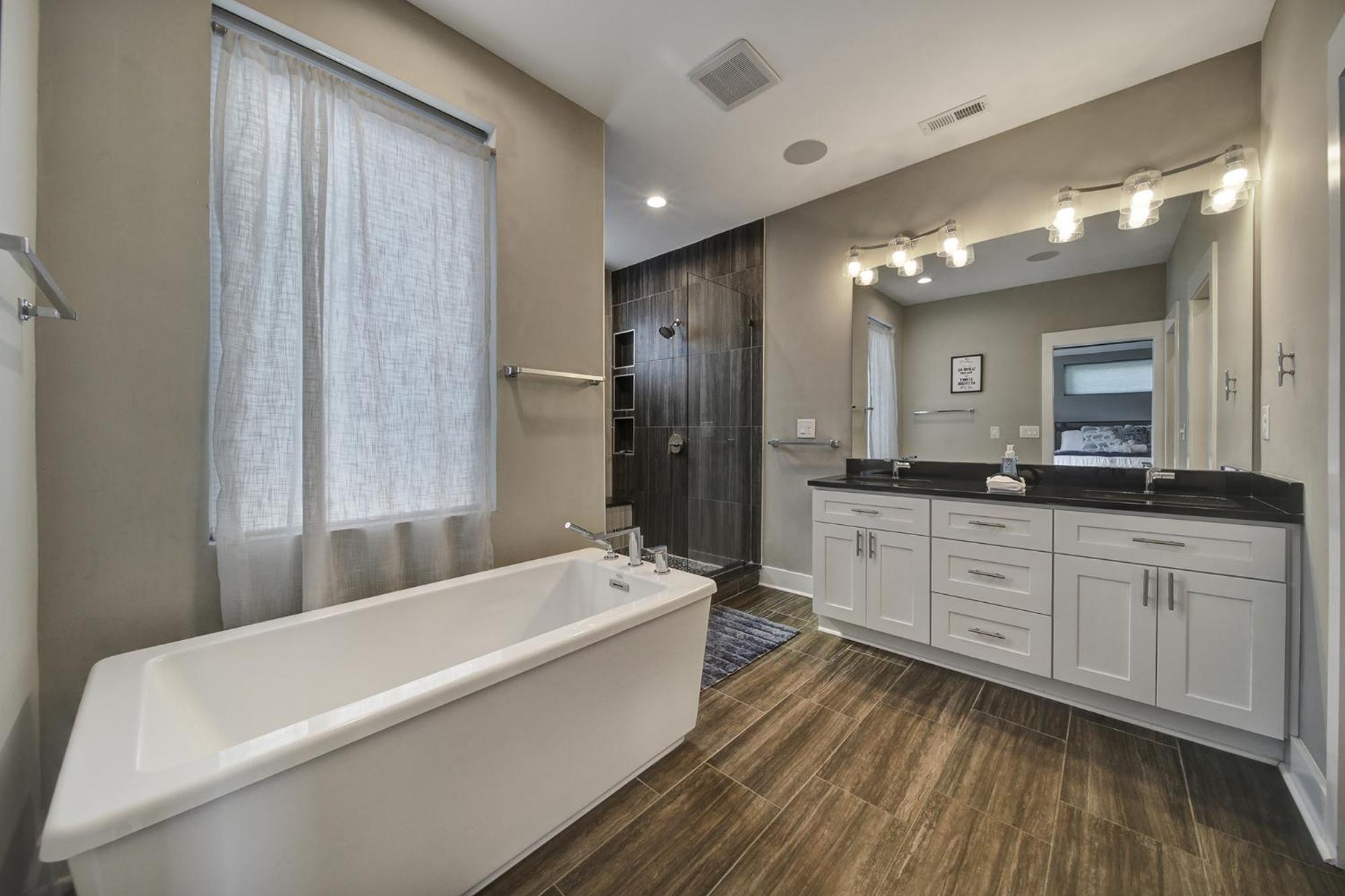 906 Westbrook B City Views Rooftop Hot Tub And Short Walk To Stadium Charlotte Bagian luar foto