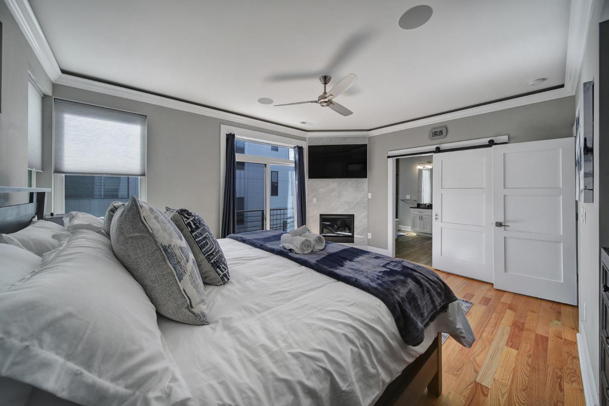 906 Westbrook B City Views Rooftop Hot Tub And Short Walk To Stadium Charlotte Bagian luar foto