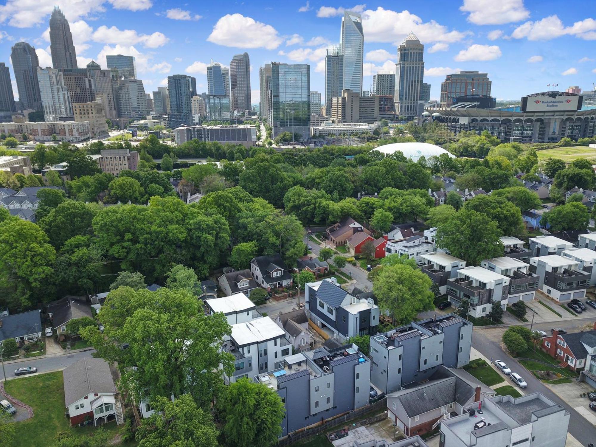 906 Westbrook B City Views Rooftop Hot Tub And Short Walk To Stadium Charlotte Bagian luar foto